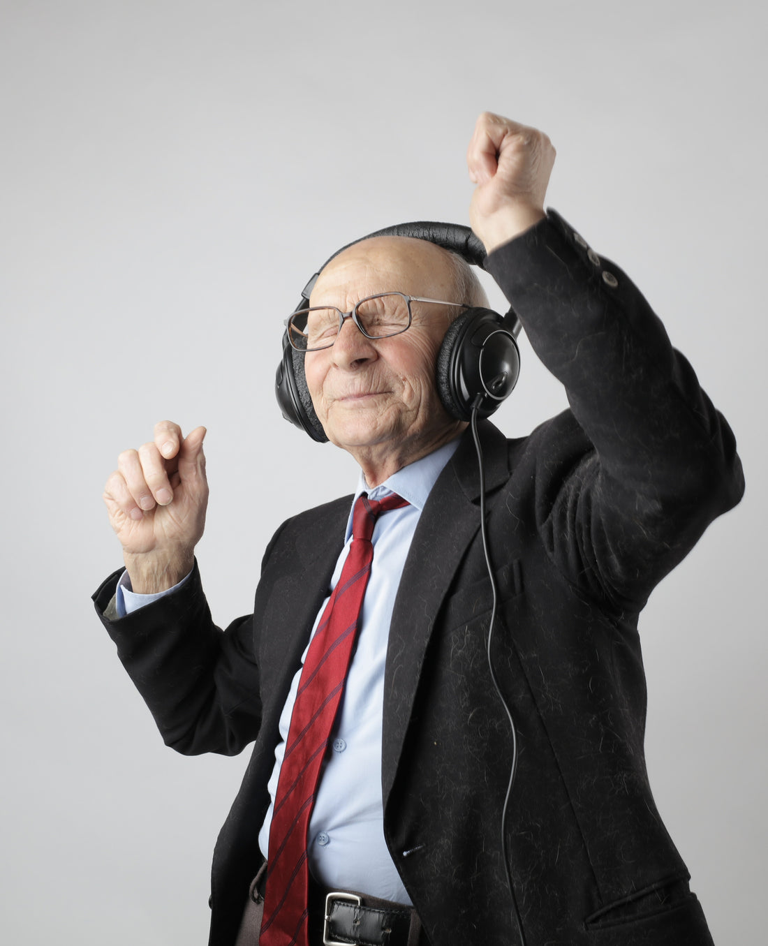 ⚠ 8 habits that can lead to deafness 😱